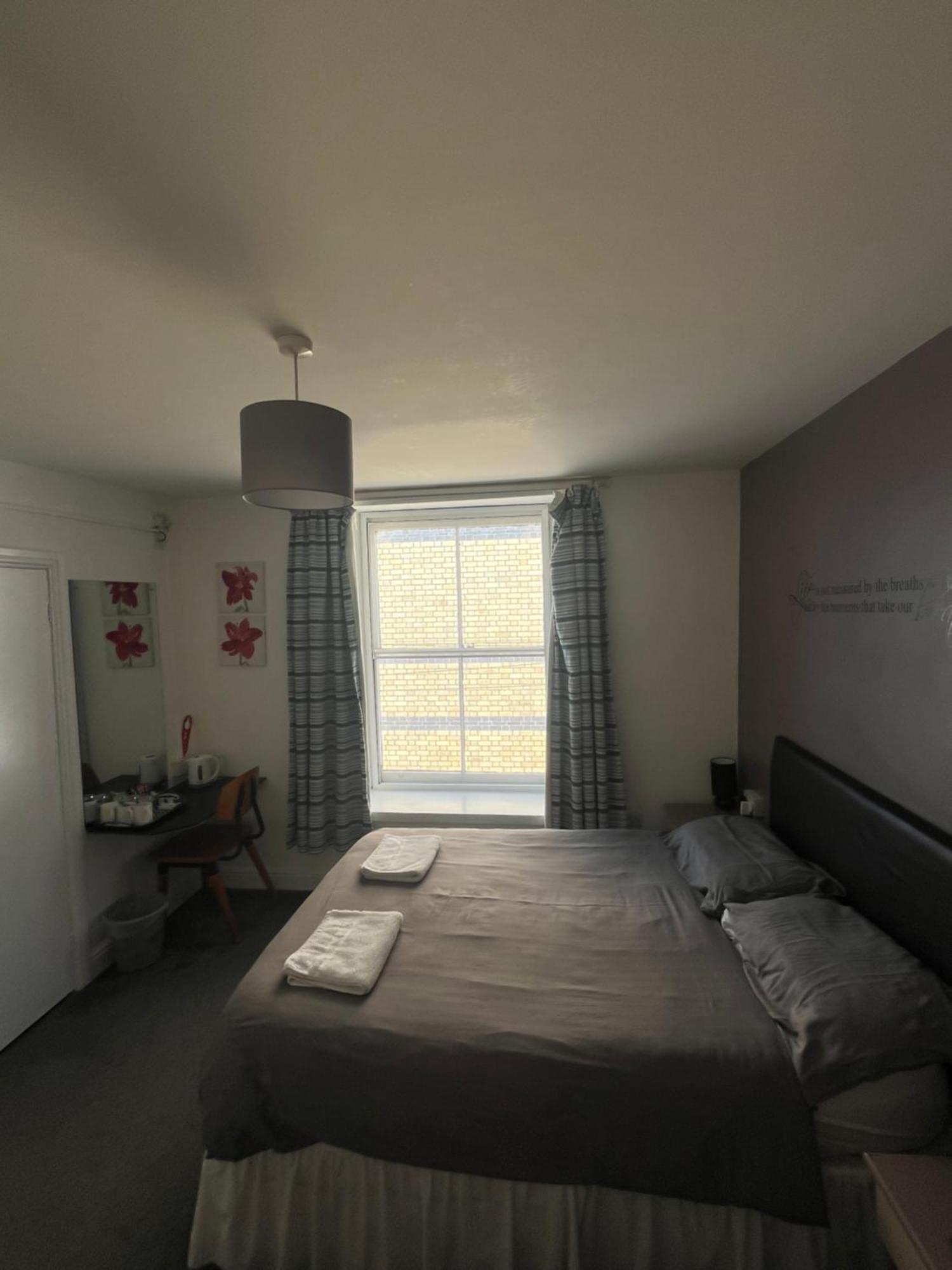 Hampton Hotel & Restaurant ลานดินดรอดเวลส์ ภายนอก รูปภาพ